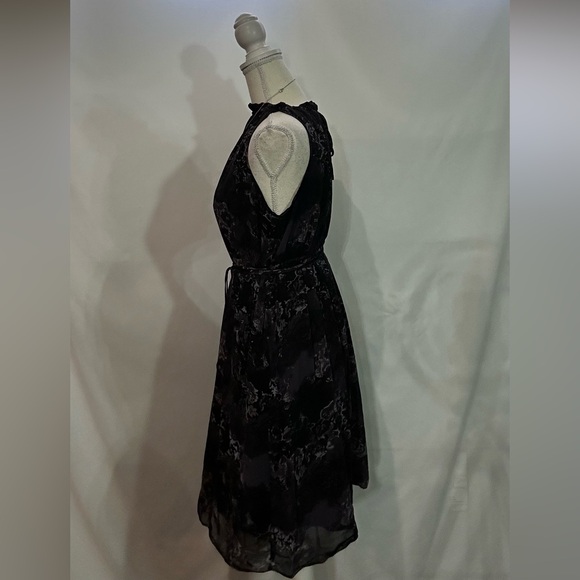 Dresses 2 for $35 or 3 $45 Mix & match) - Picture 3 of 6